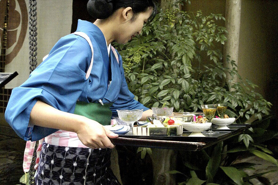 リゾートバイト　仲居