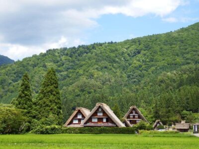 冬の短期リゾートバイトをするメリットとは？　おすすめの職種もご紹介
